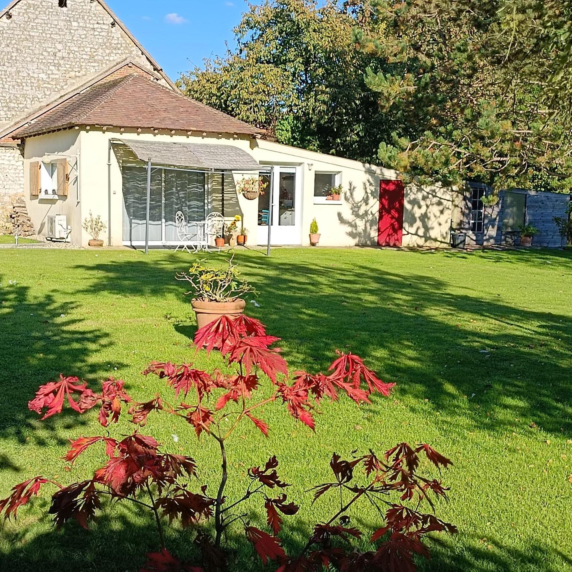 Hotel Le Petit Accent Saint-Pierre-de-Bailleul Exterior foto